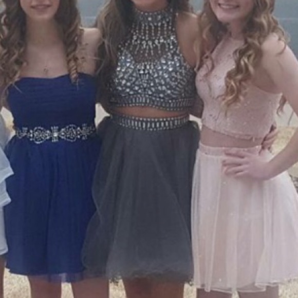 Short dress - Picture 4 of 4